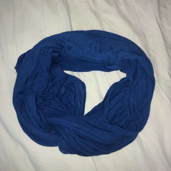 GAP Infinity Scarf - Picture 1 of 1